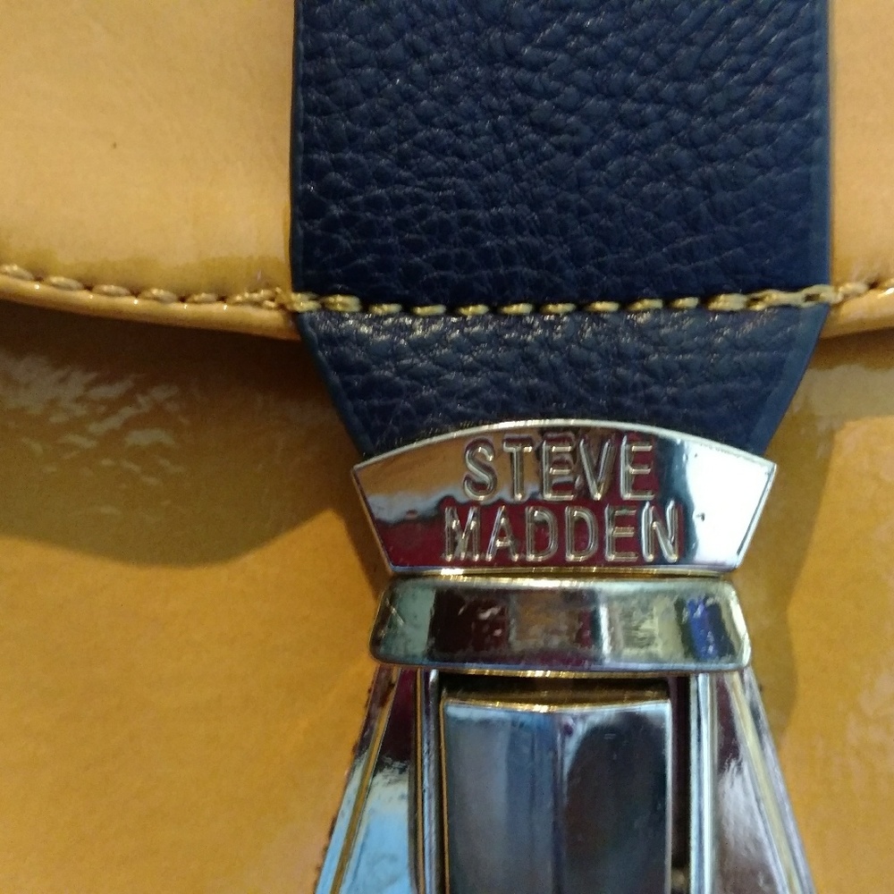 Purse - Picture 2 of 2